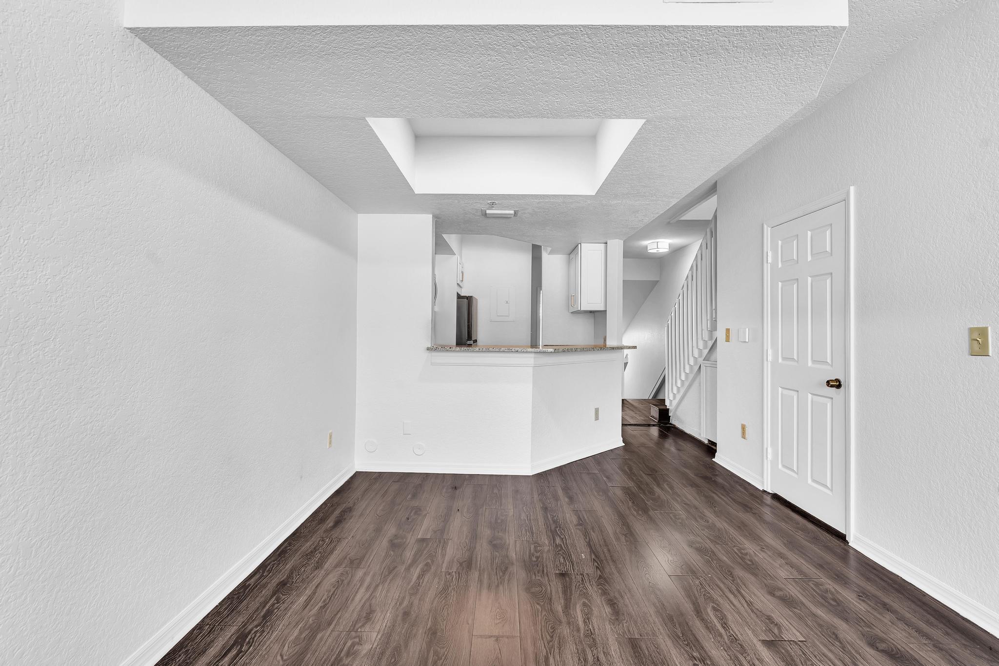 VILLAS DE TUSCANY CONDO - Residential Lease