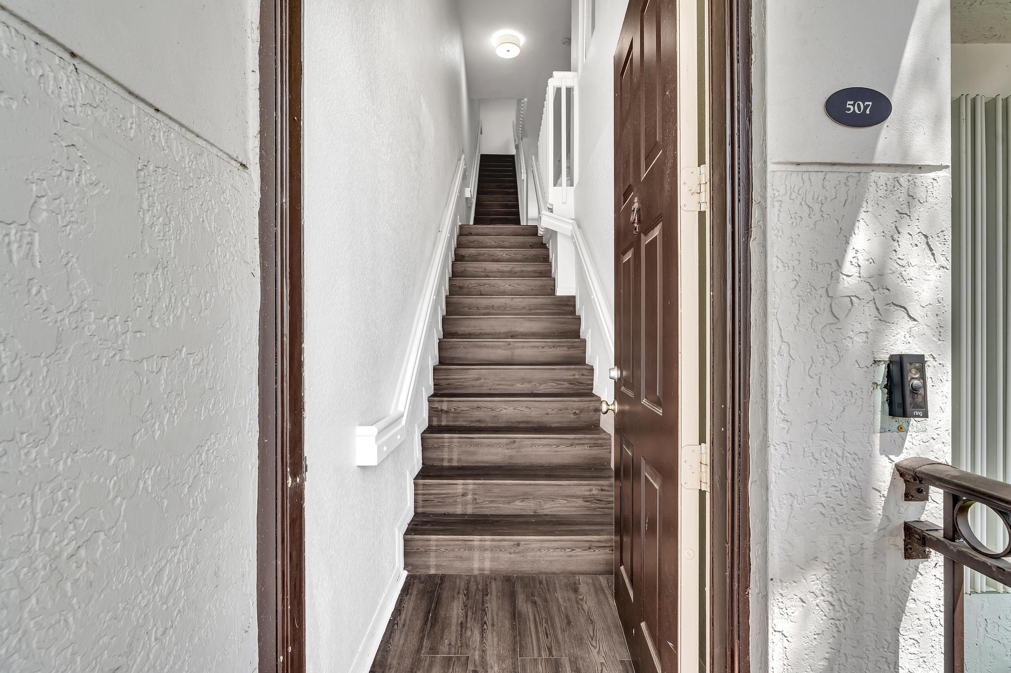 VILLAS DE TUSCANY CONDO - Residential Lease