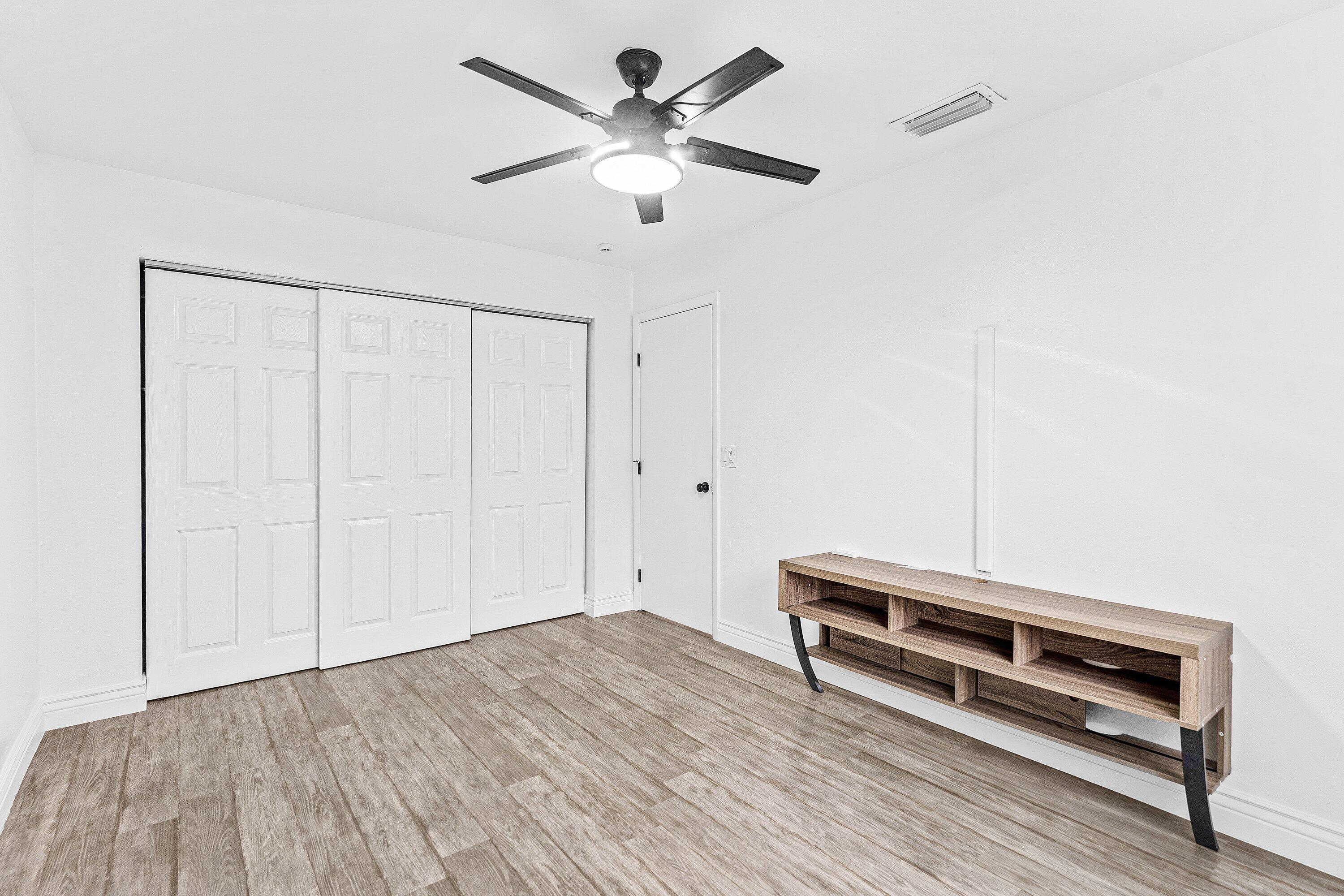 INDIAN CREEK PH 10 - Residential Lease