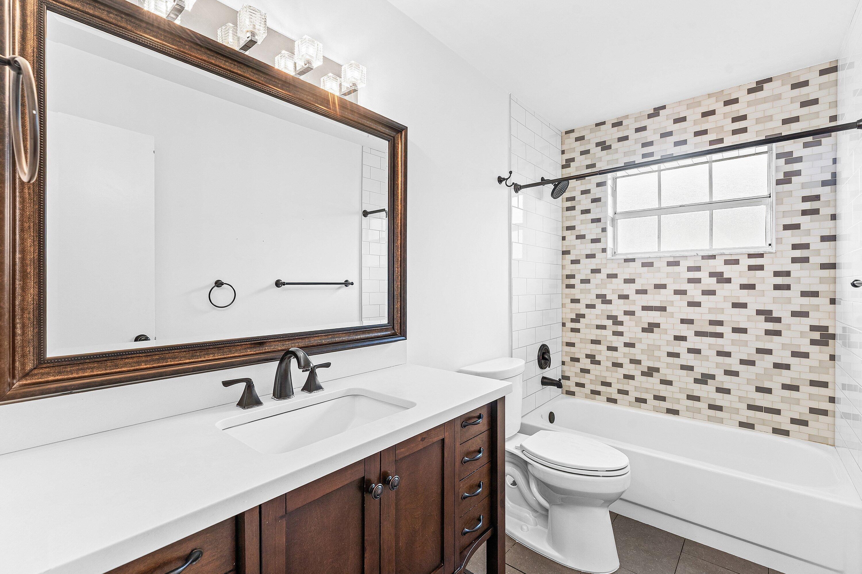 INDIAN CREEK PH 10 - Residential Lease