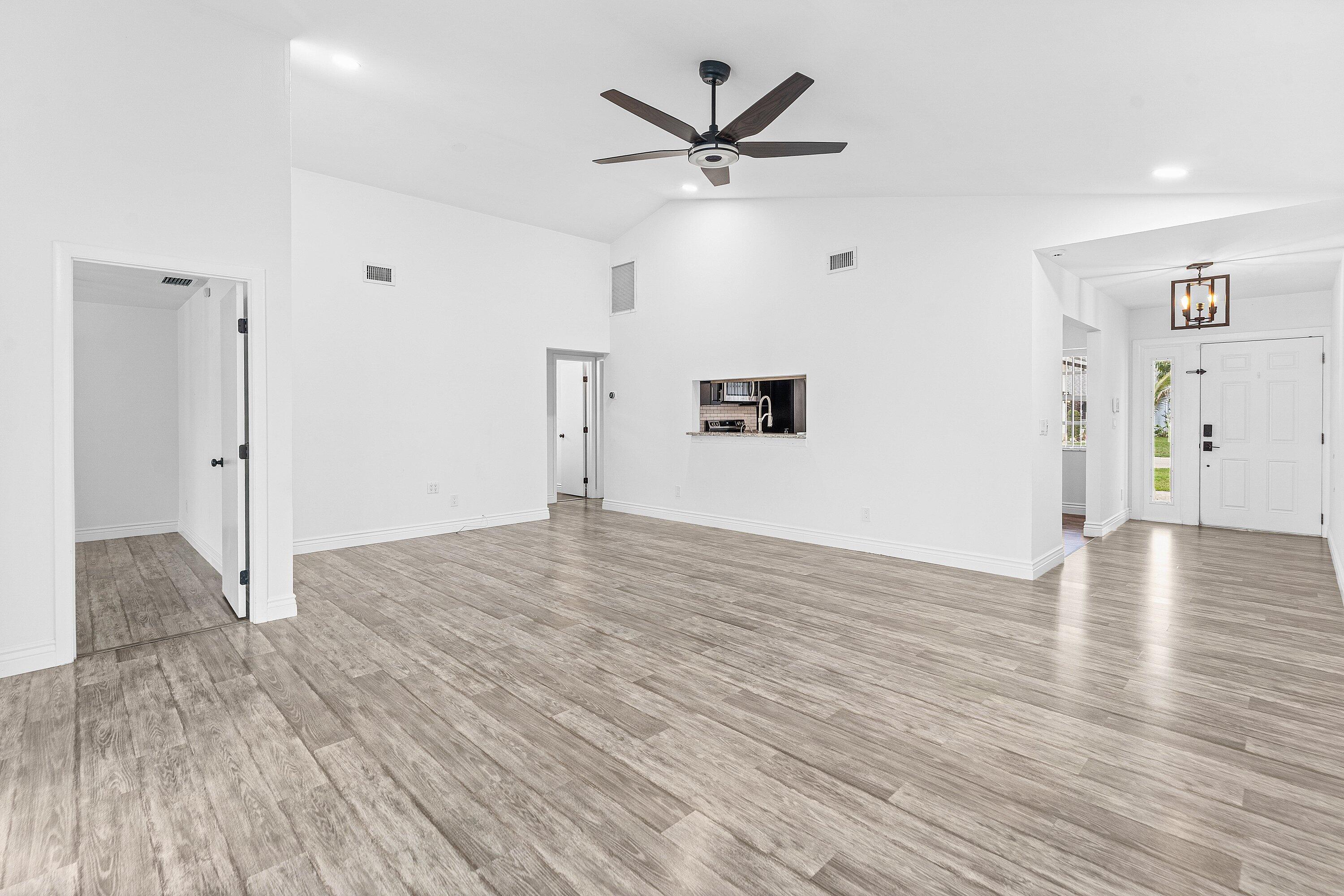 INDIAN CREEK PH 10 - Residential Lease