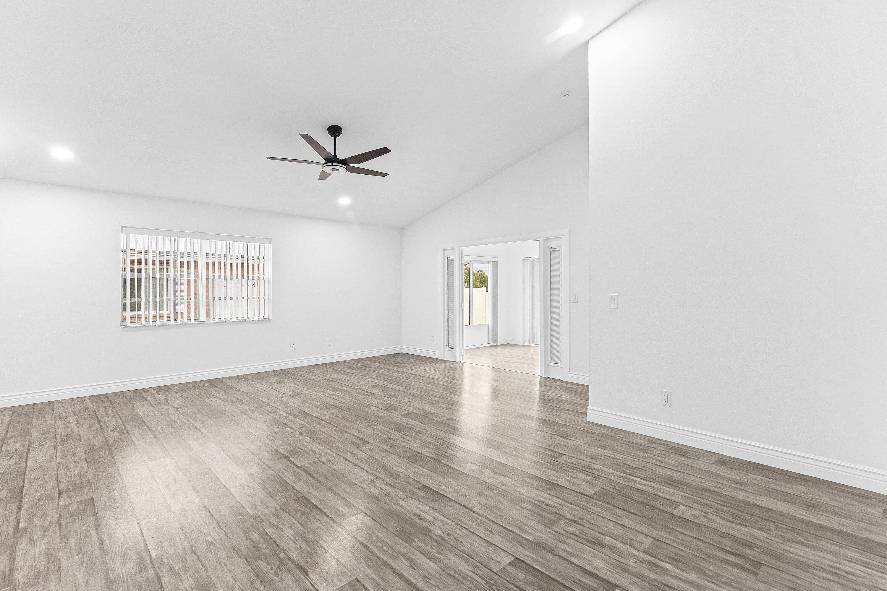 INDIAN CREEK PH 10 - Residential Lease