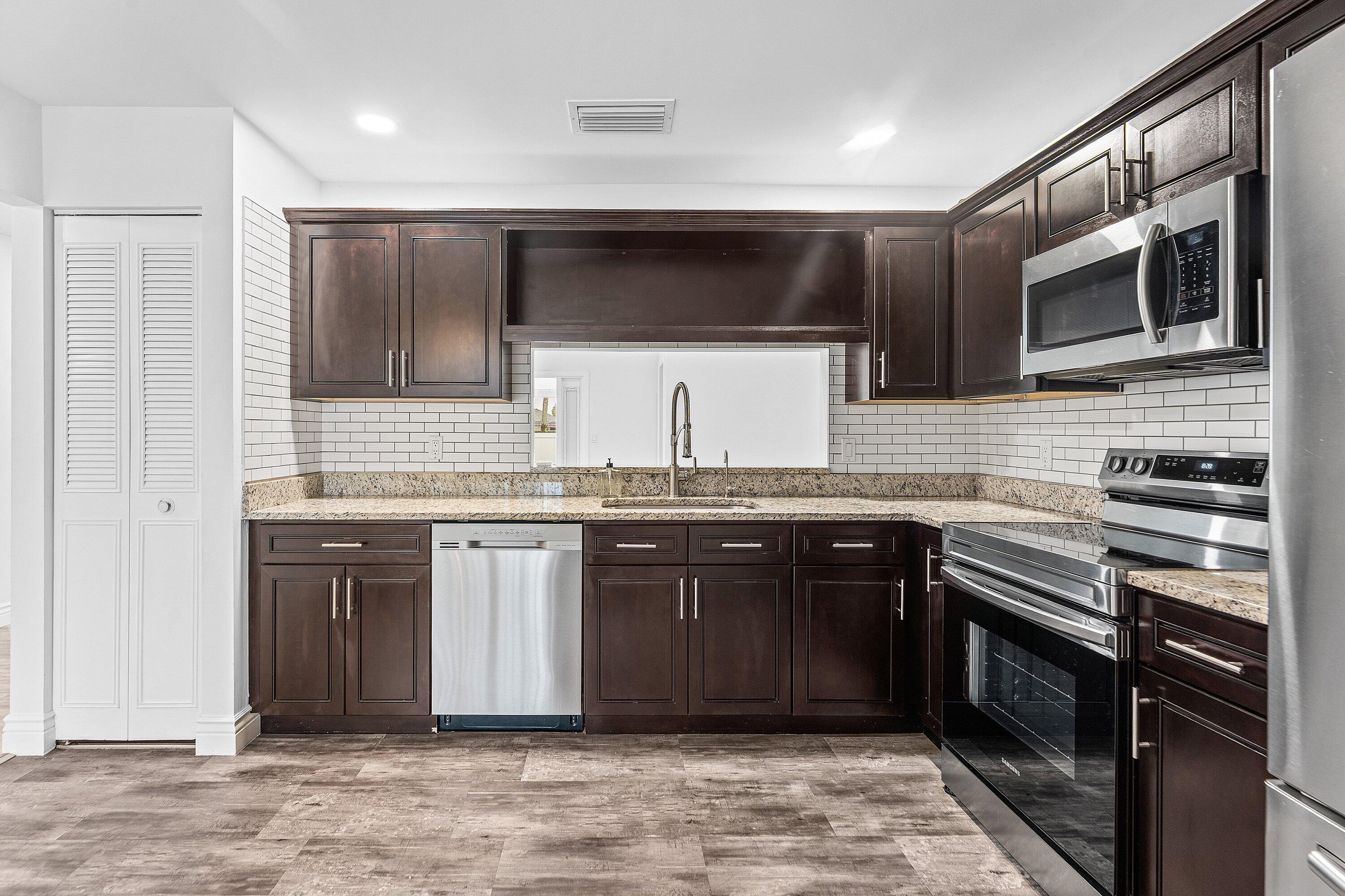 INDIAN CREEK PH 10 - Residential Lease