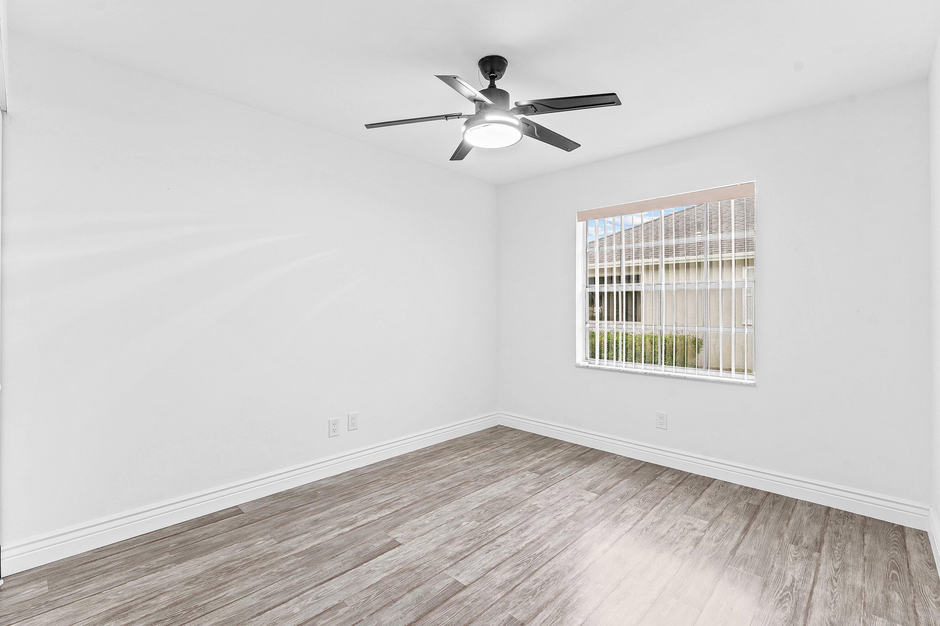 INDIAN CREEK PH 10 - Residential Lease