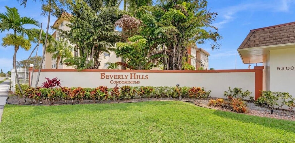 Photo of 5300 WASHINGTON Street #M309, Hollywood, FL 33021 (MLS # B26089645)