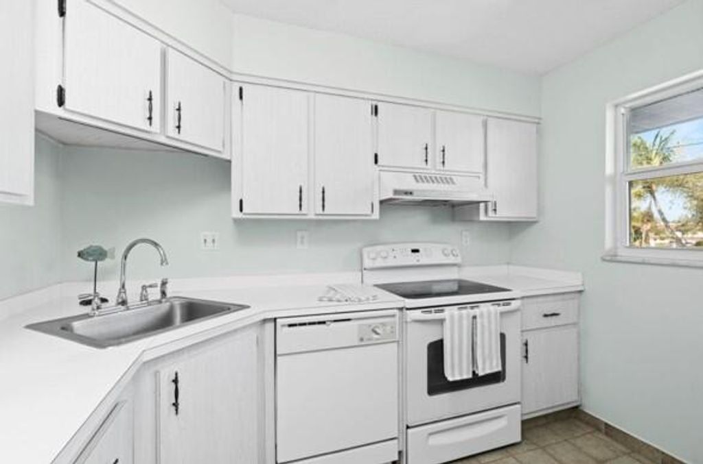 Photo of 1176 Bayshore Drive #206, Fort Pierce, FL 34949 (MLS # R10763673)