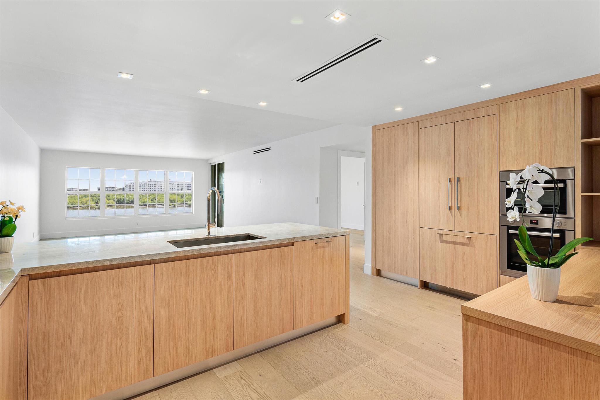 2185 Ibis Isle Road 10