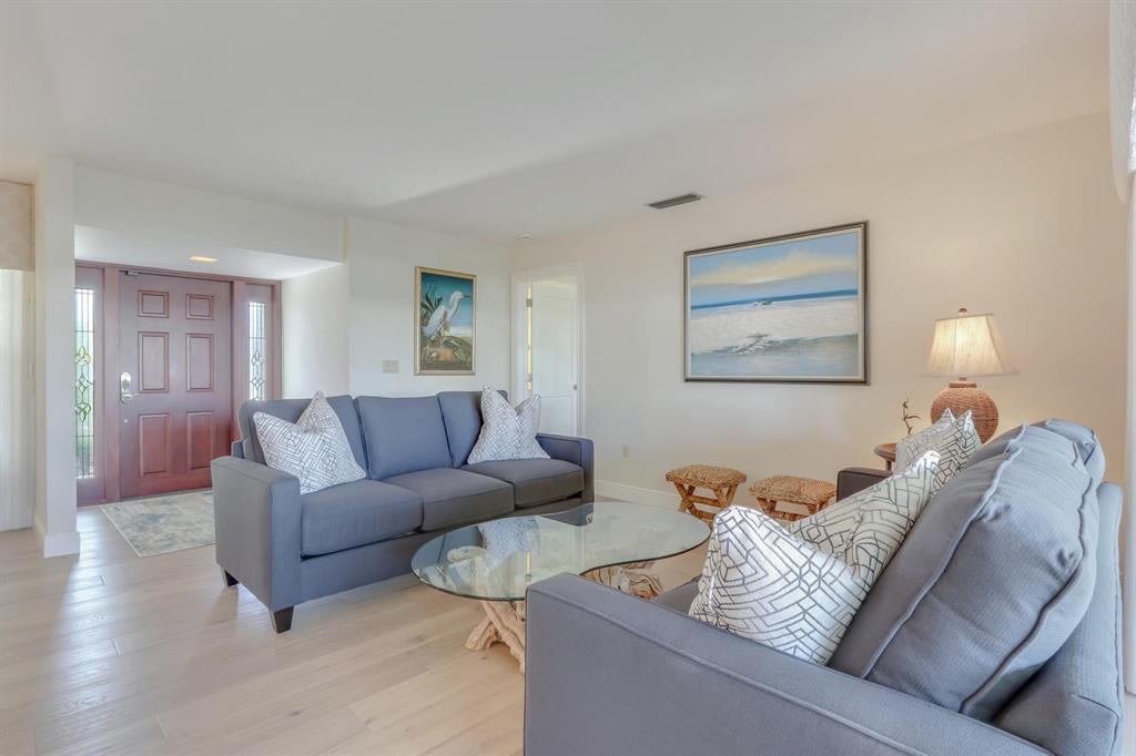 PALM BEACH ISLES 1 - Residential Lease