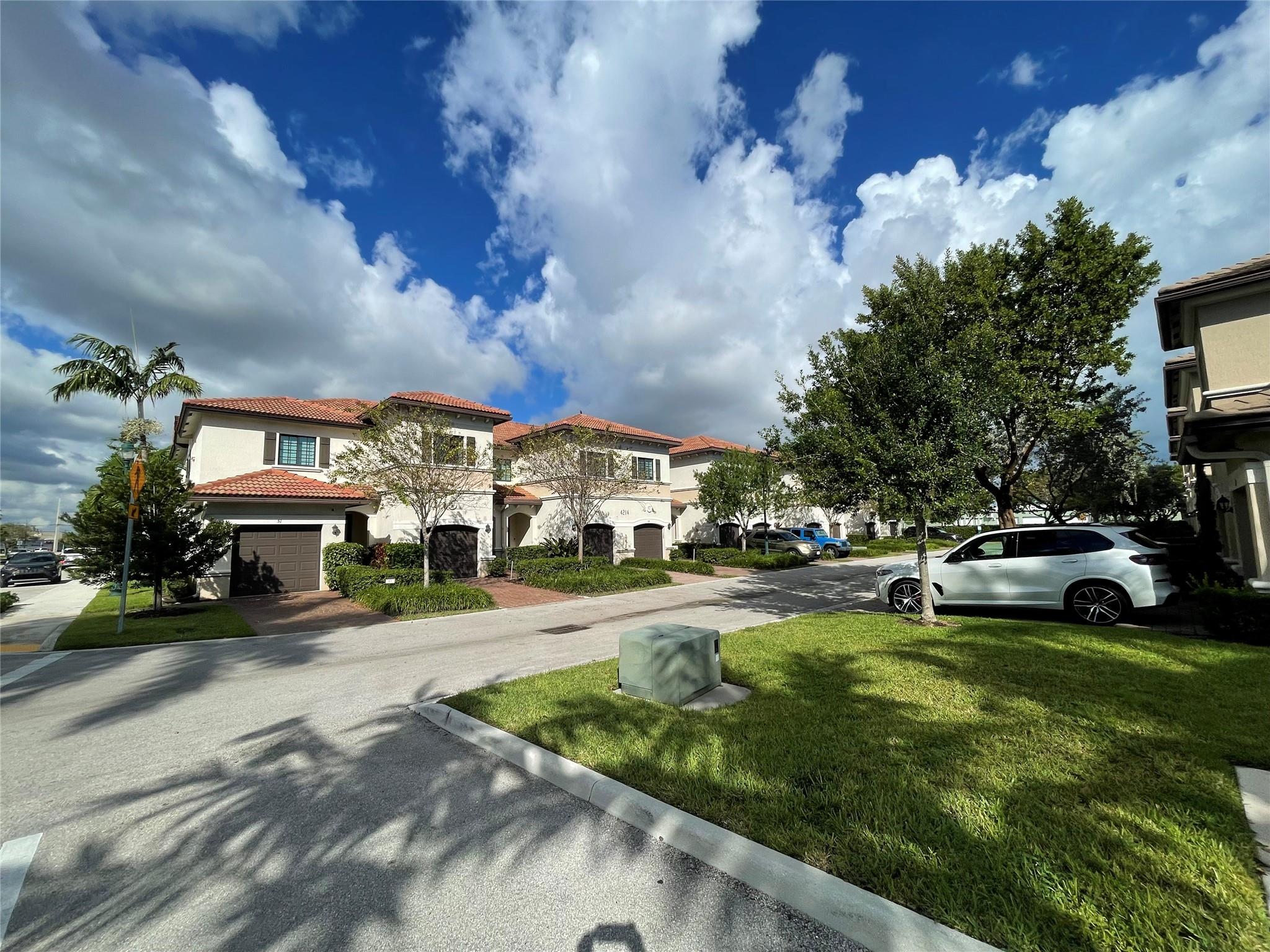 Dixie Landmark 155-10 B - Residential Lease