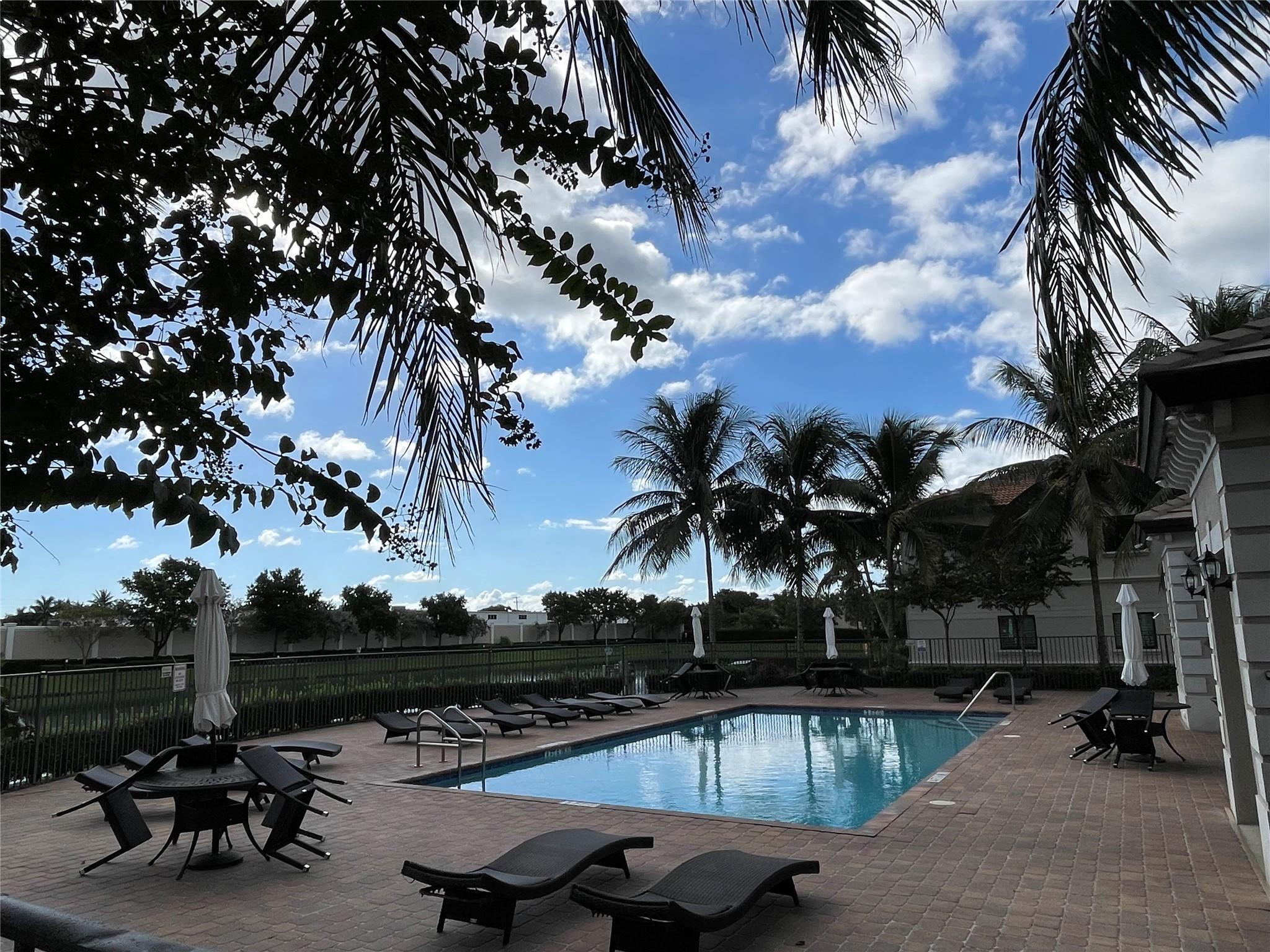 Dixie Landmark 155-10 B - Residential Lease