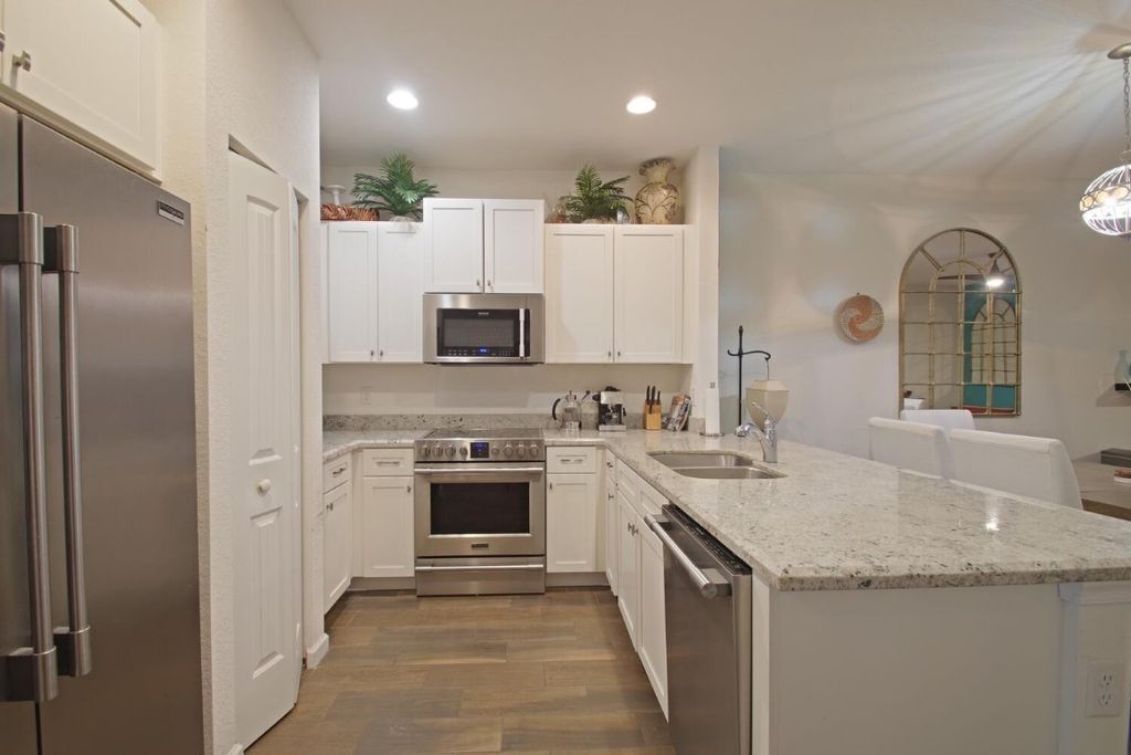 Photo of 4214 N Dixie Highway #50, Oakland Park, FL 33334 (MLS # F10532689)