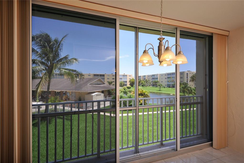 Meadowbrook Lakes - Residential