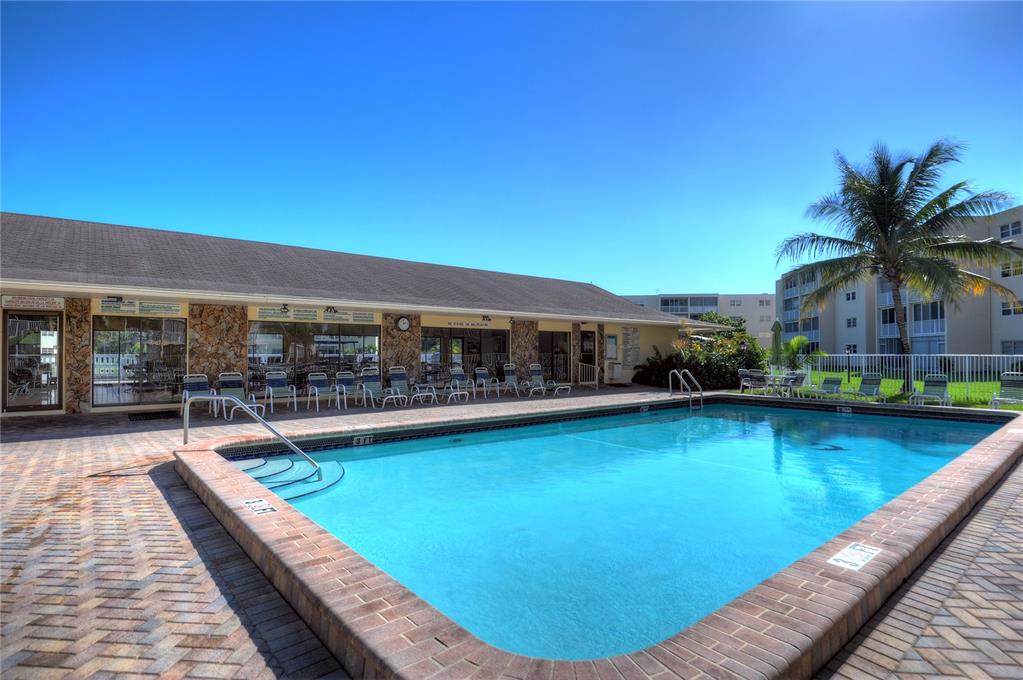 Meadowbrook Lakes - Residential