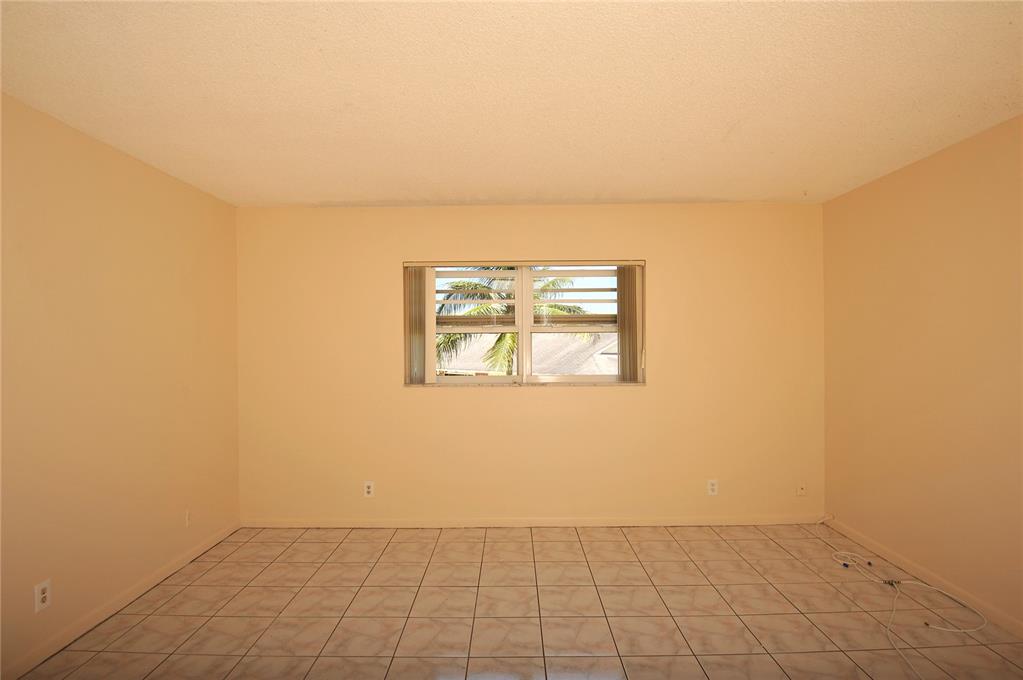 Meadowbrook Lakes - Residential