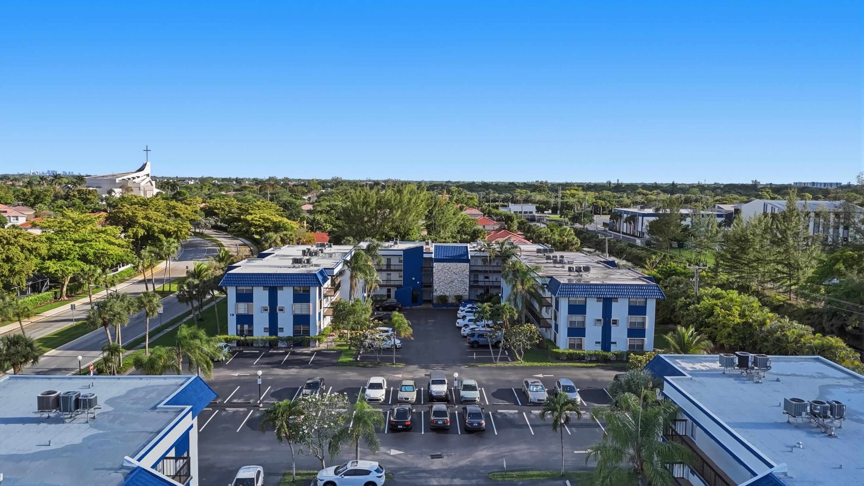 HOLIDAY SPRINGS VILLAGE 3 CONDO - Residential