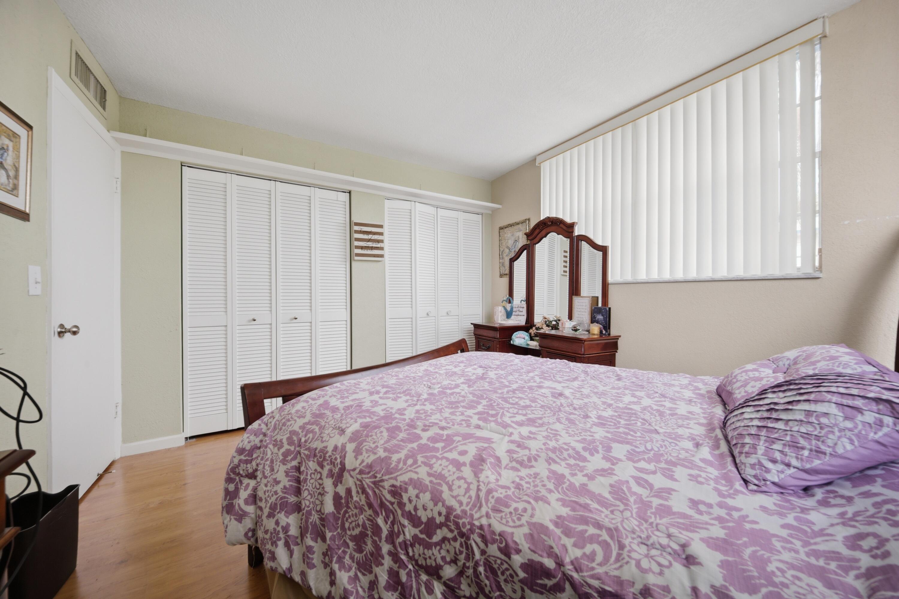 HOLIDAY SPRINGS VILLAGE 3 CONDO - Residential