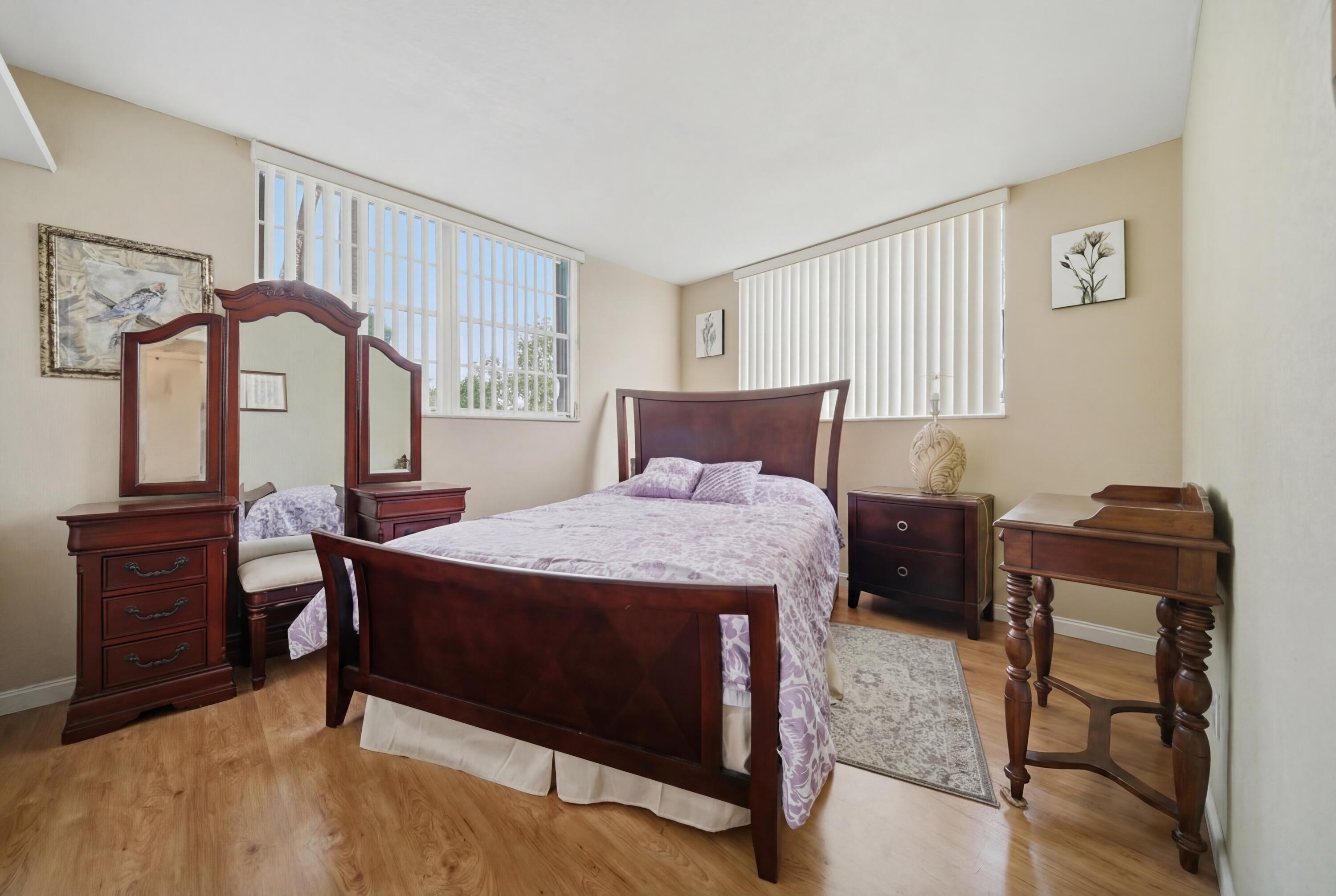 HOLIDAY SPRINGS VILLAGE 3 CONDO - Residential