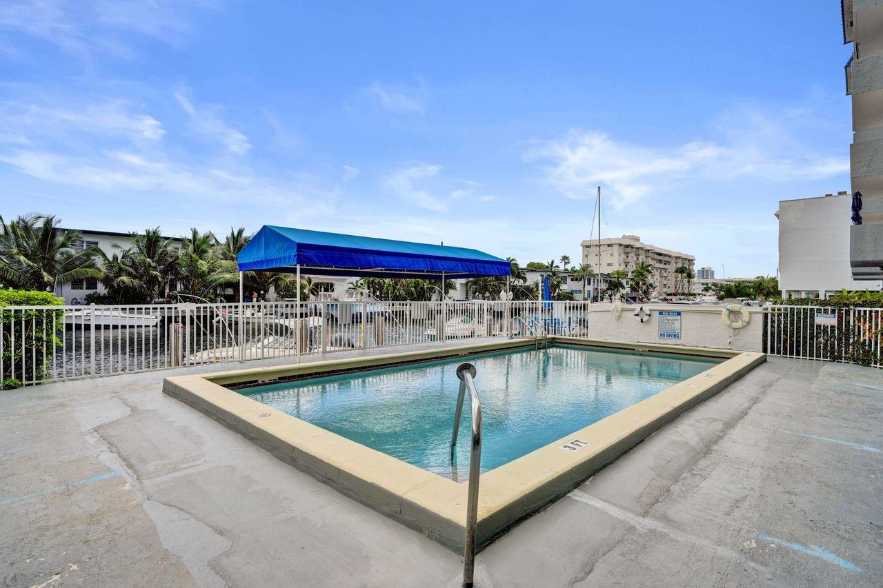 BAYVIEW POINT - Residential