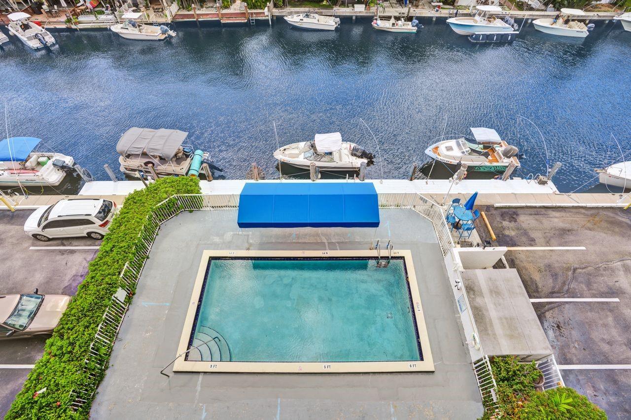 BAYVIEW POINT - Residential