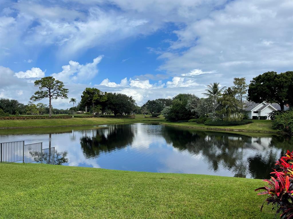 FRENCHMANS CREEK PAR E-5 - Residential