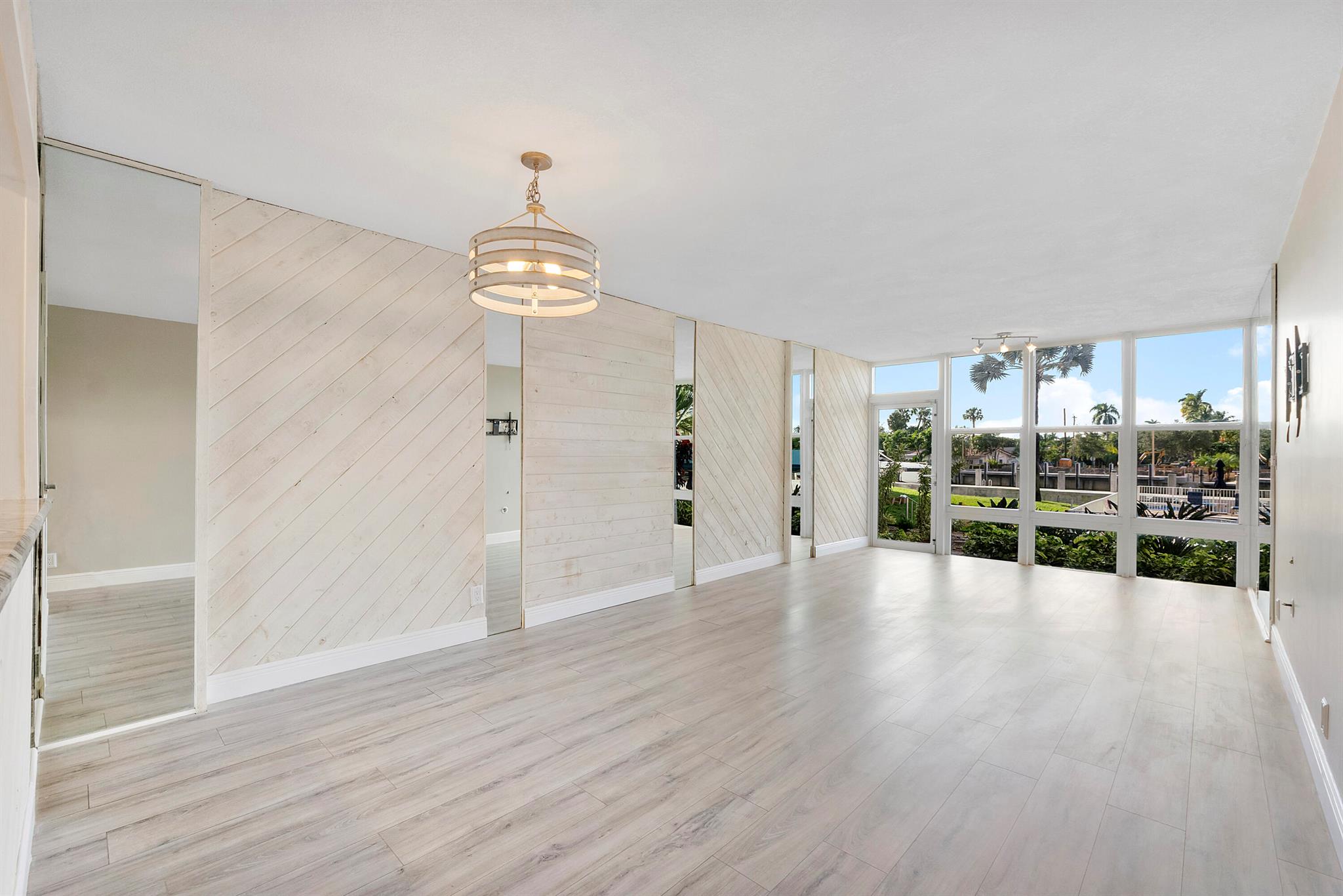 DELPHI TOWERS CONDO - Residential Lease