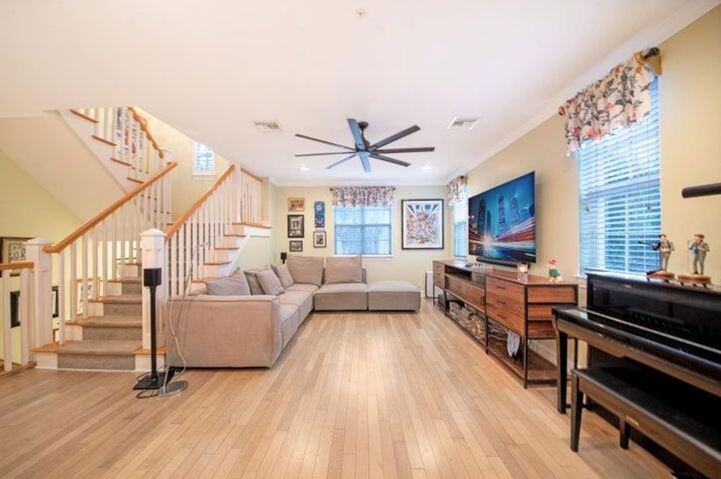 Photo of 381 W Mallory Circle, Delray Beach, FL 33483 (MLS # R11157888)