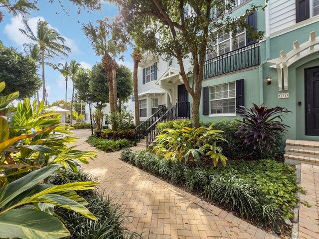 Mallory Square - Residential
