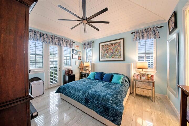 Mallory Square - Residential