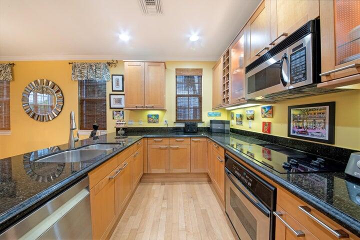 Mallory Square - Residential