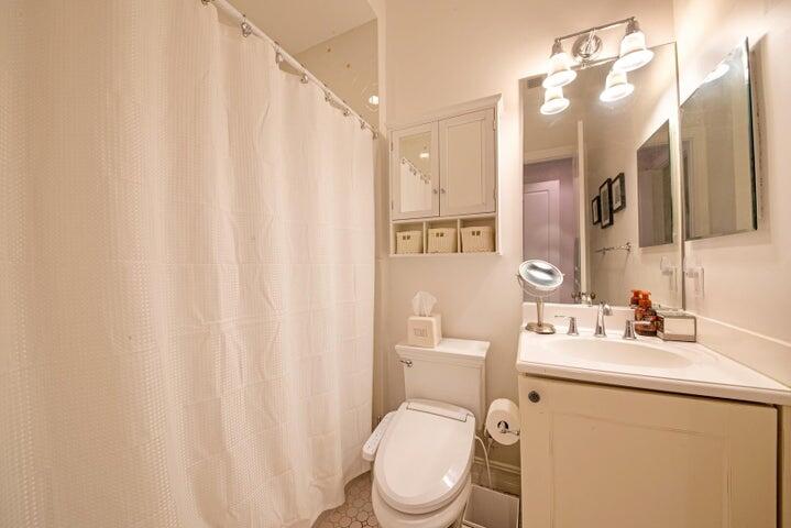 Mallory Square - Residential