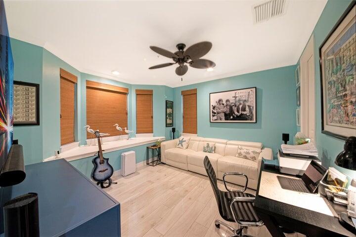 Mallory Square - Residential