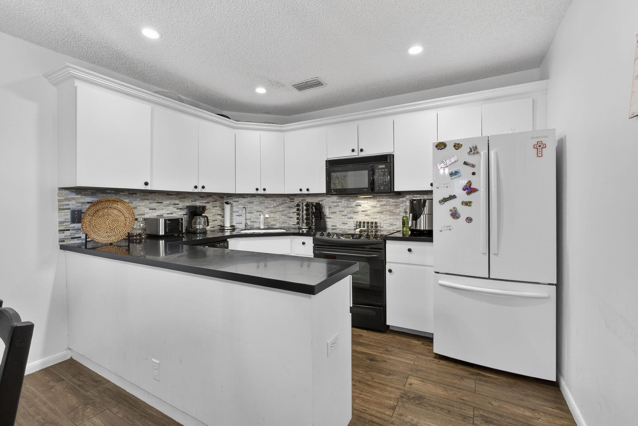 LAKESIDE GREEN 5 - Residential