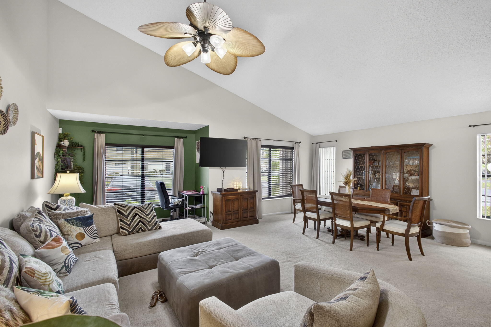 LAKESIDE GREEN 5 - Residential