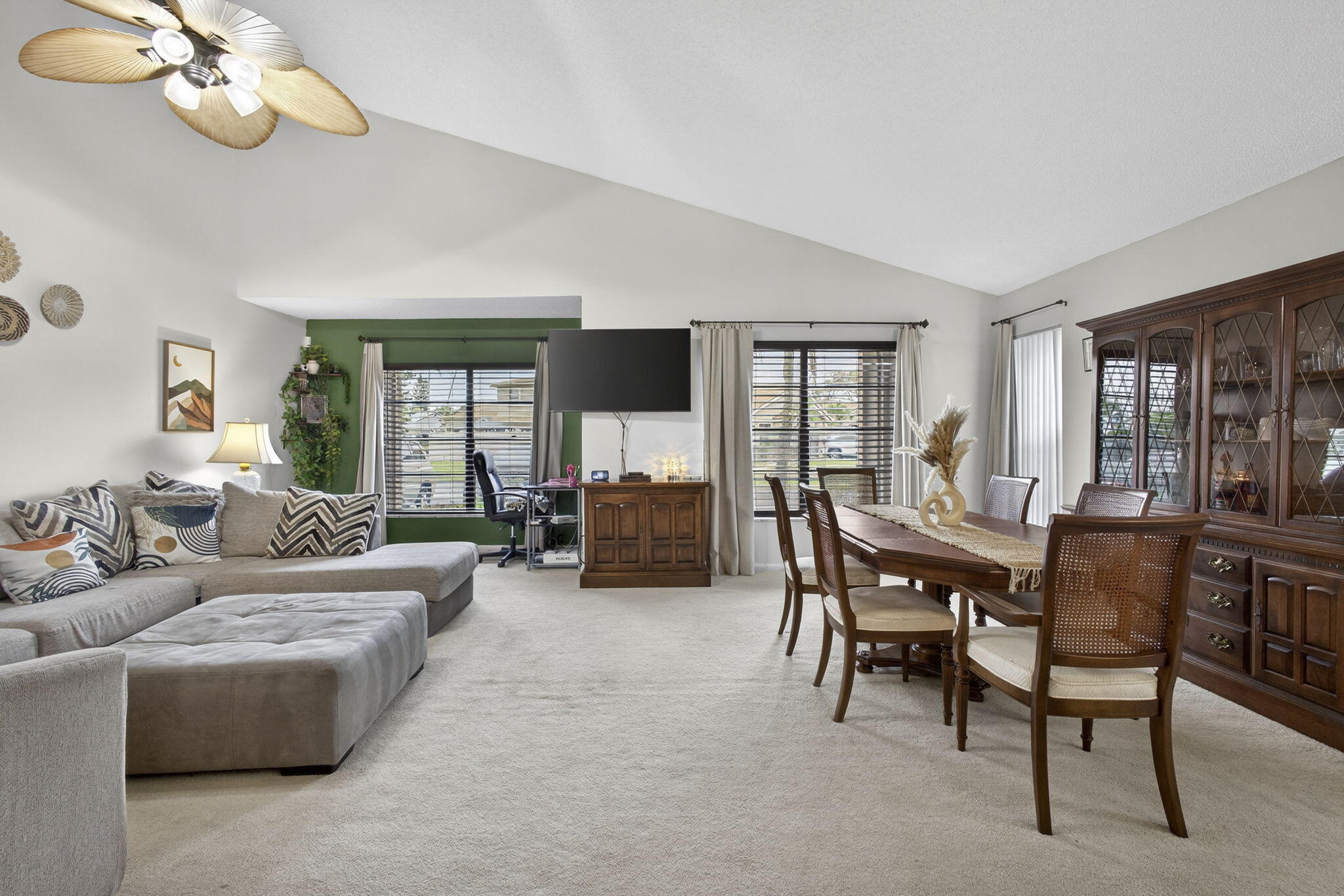 LAKESIDE GREEN 5 - Residential