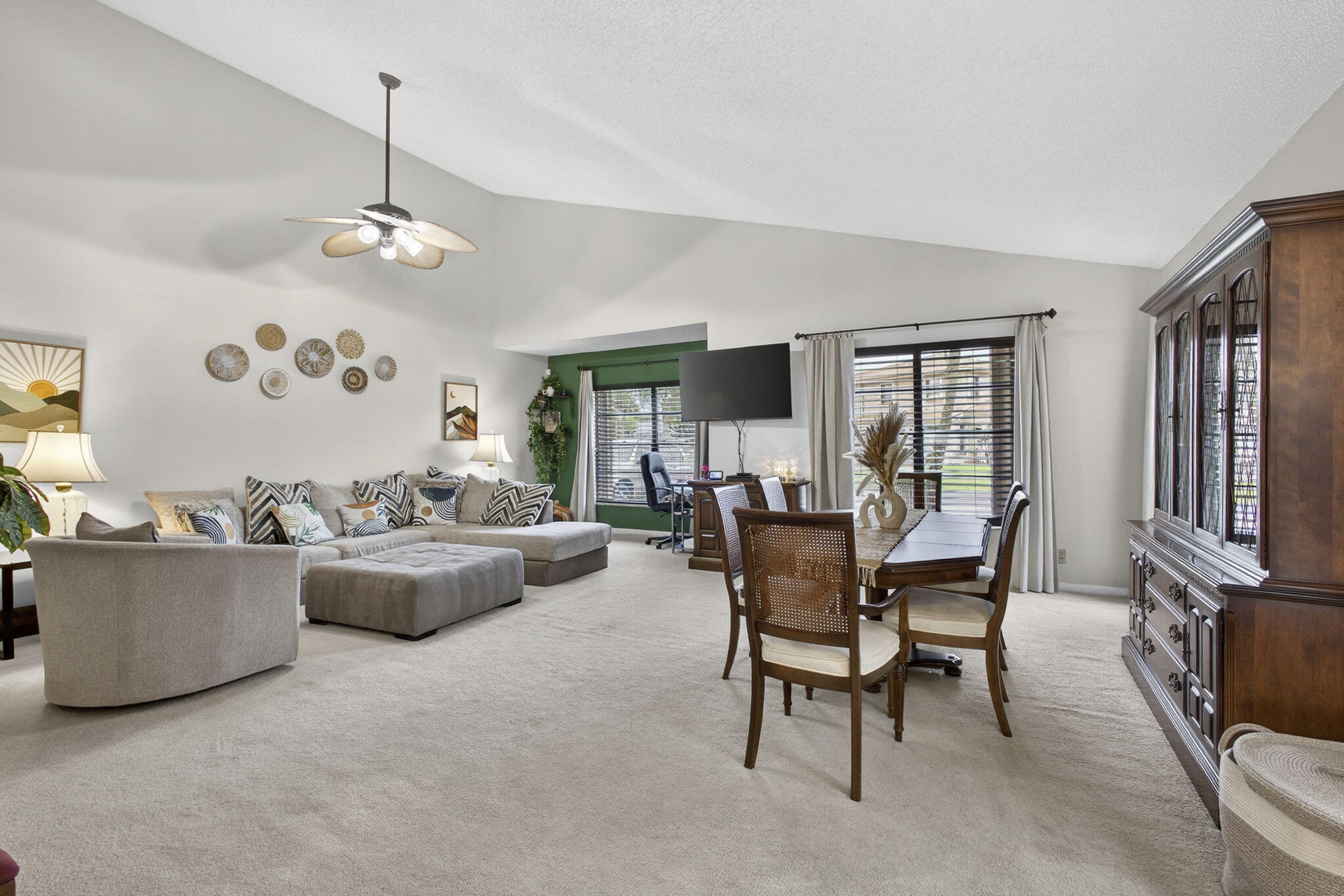 LAKESIDE GREEN 5 - Residential