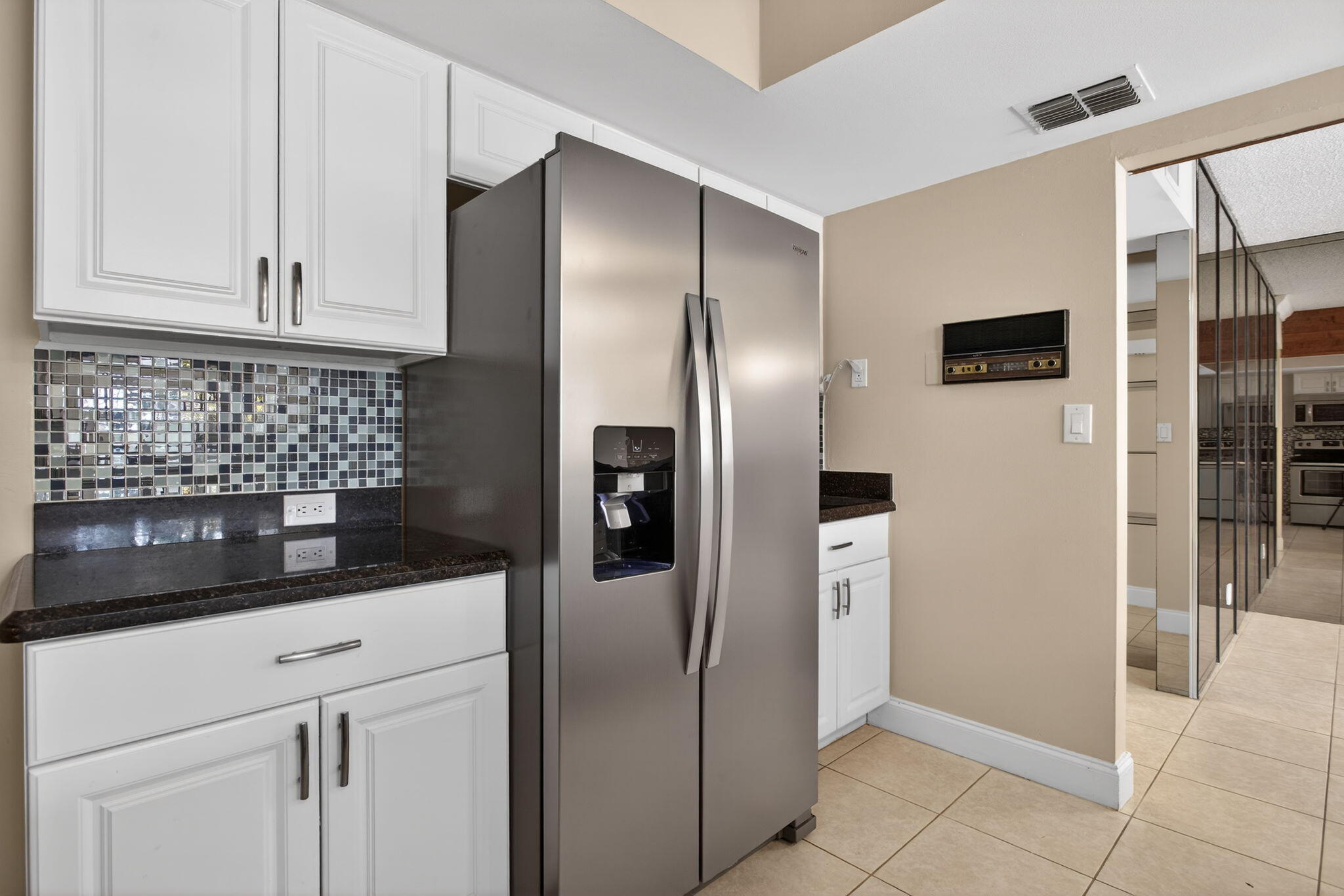 CONDOMINIUM 9 OF LIGHTHOUSE - Residential Lease