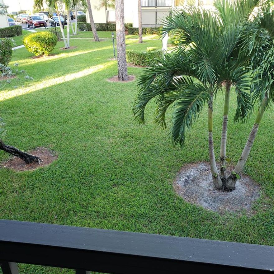 New A/C 2020, furnished, 55+,courtyard views from porch.