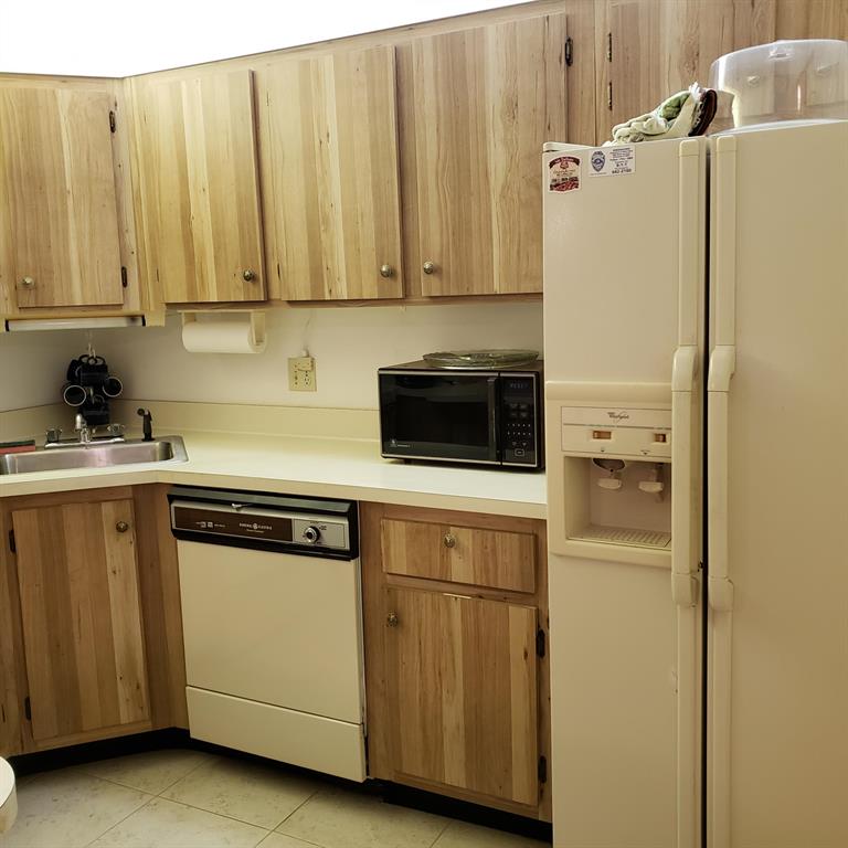 PINE RIDGE SOUTH II CONDO - Residential