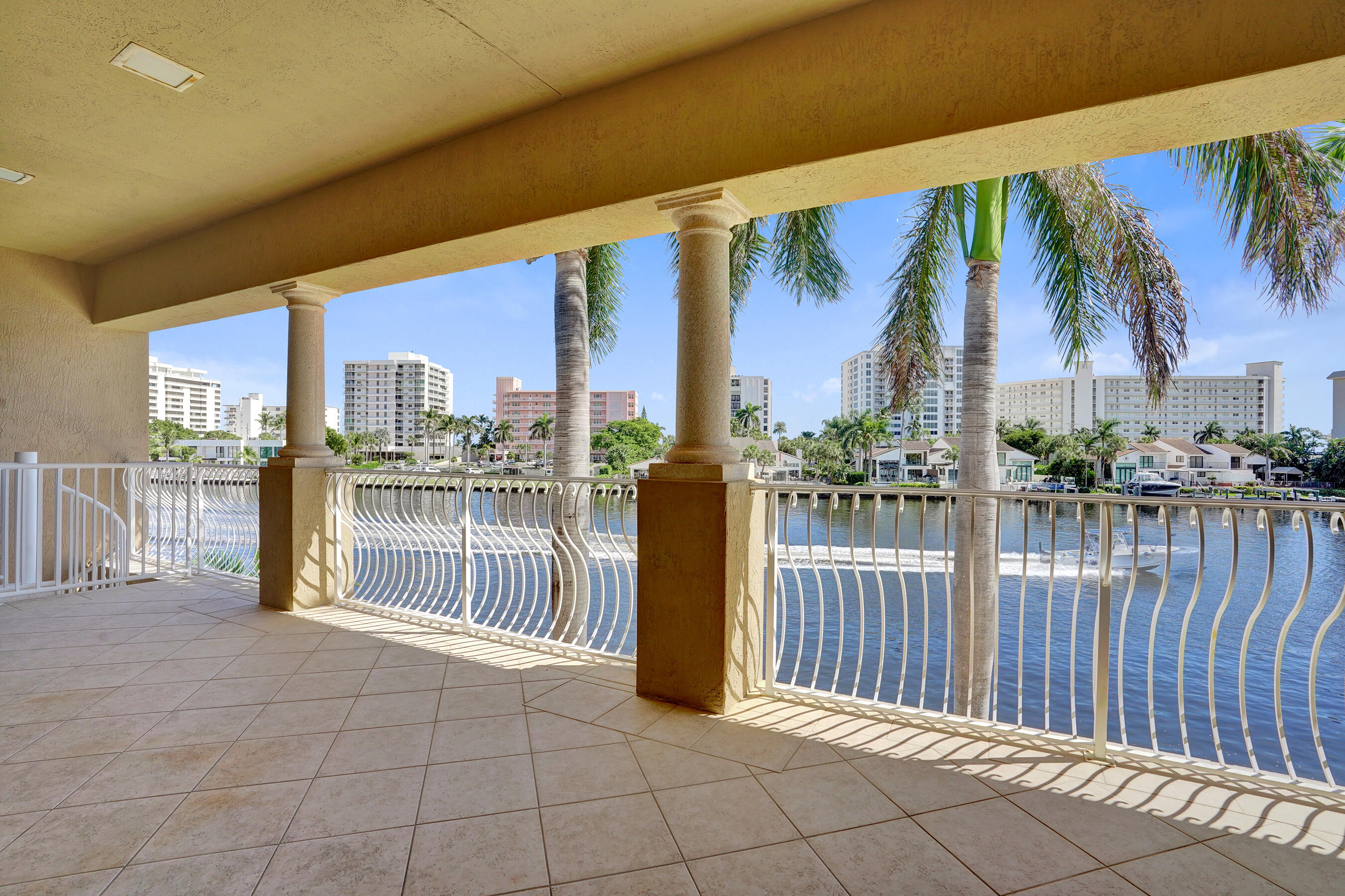 PELICAN HARBOR PH 3 - Residential