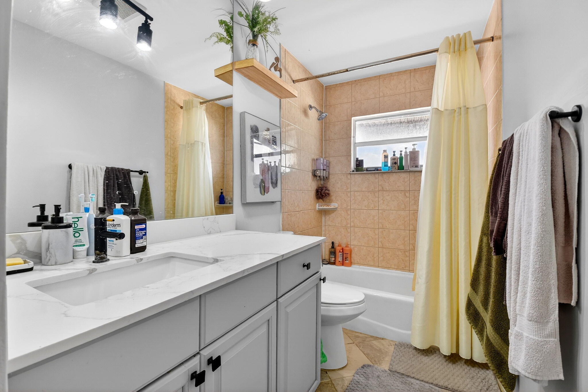 PALM SPRINGS VILLAGE 2 - Residential