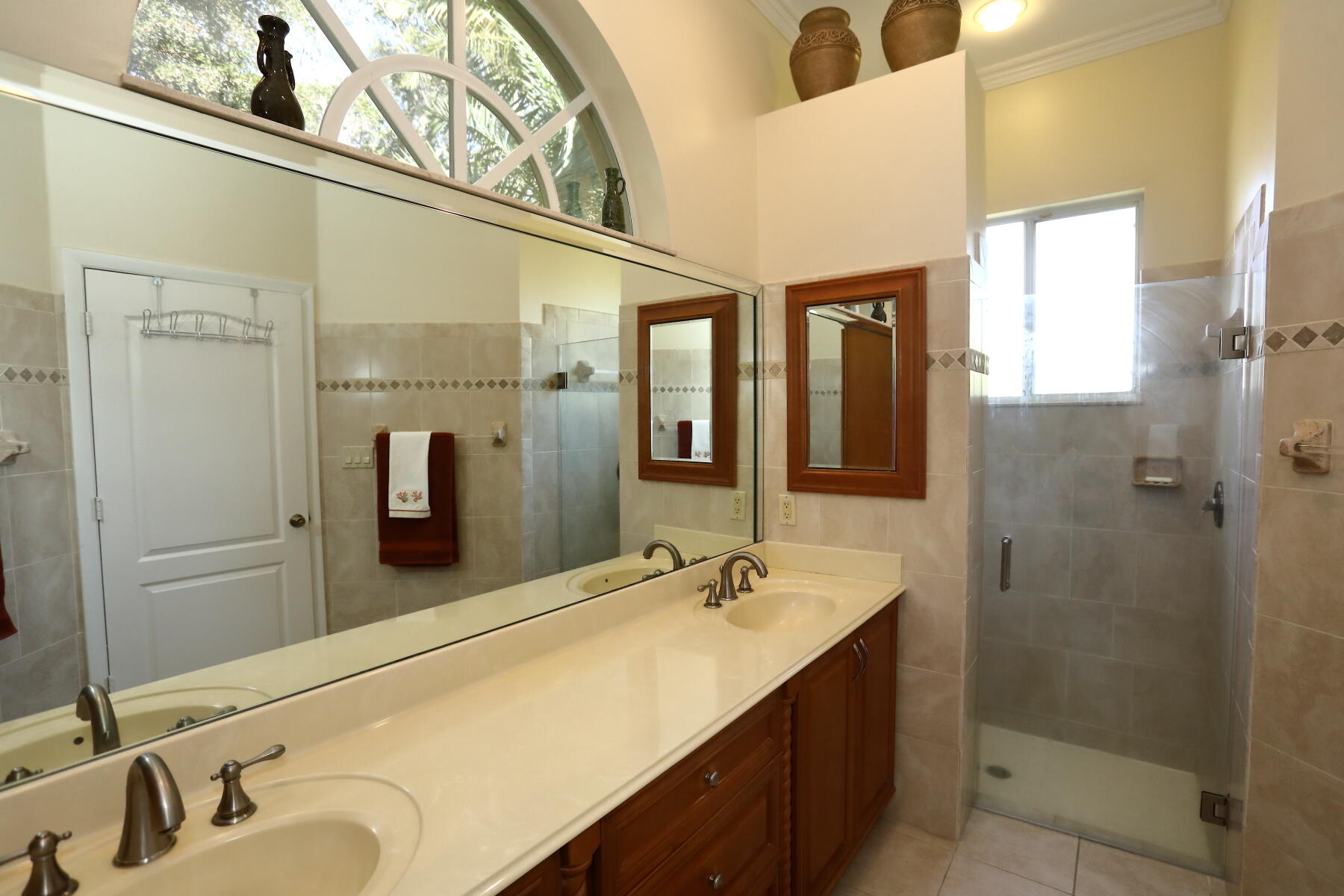 SELIGMAN-KIA ACRES - Residential