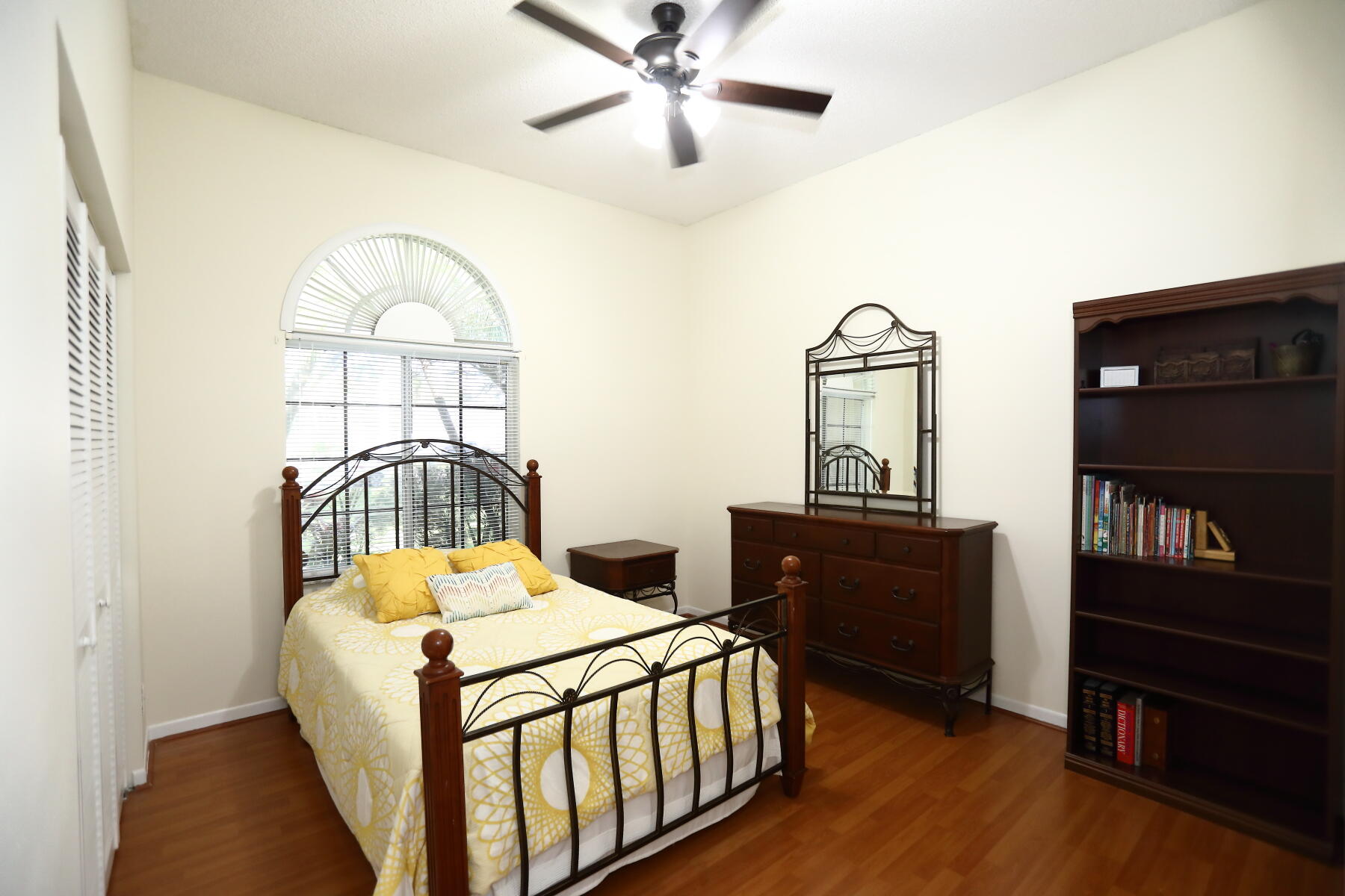 SELIGMAN-KIA ACRES - Residential