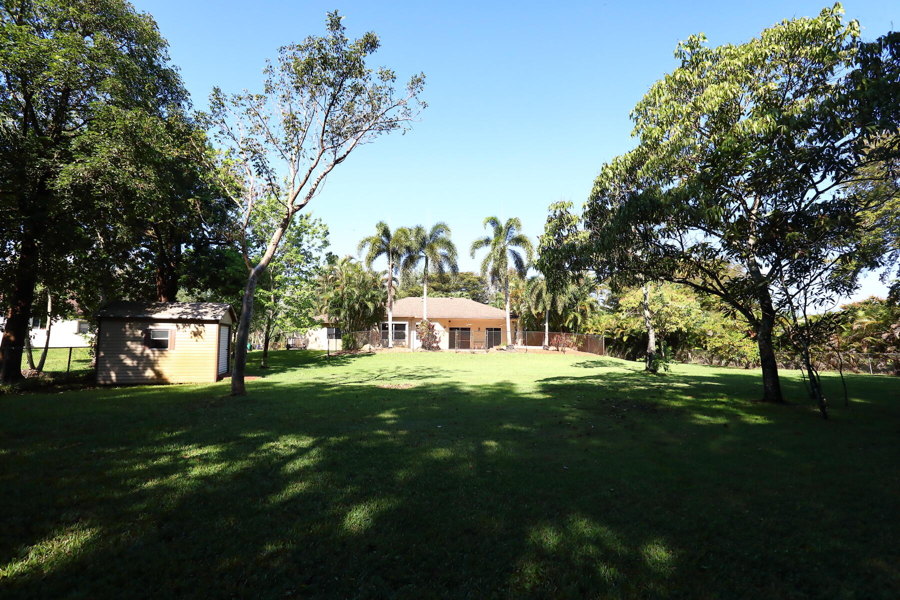 SELIGMAN-KIA ACRES - Residential