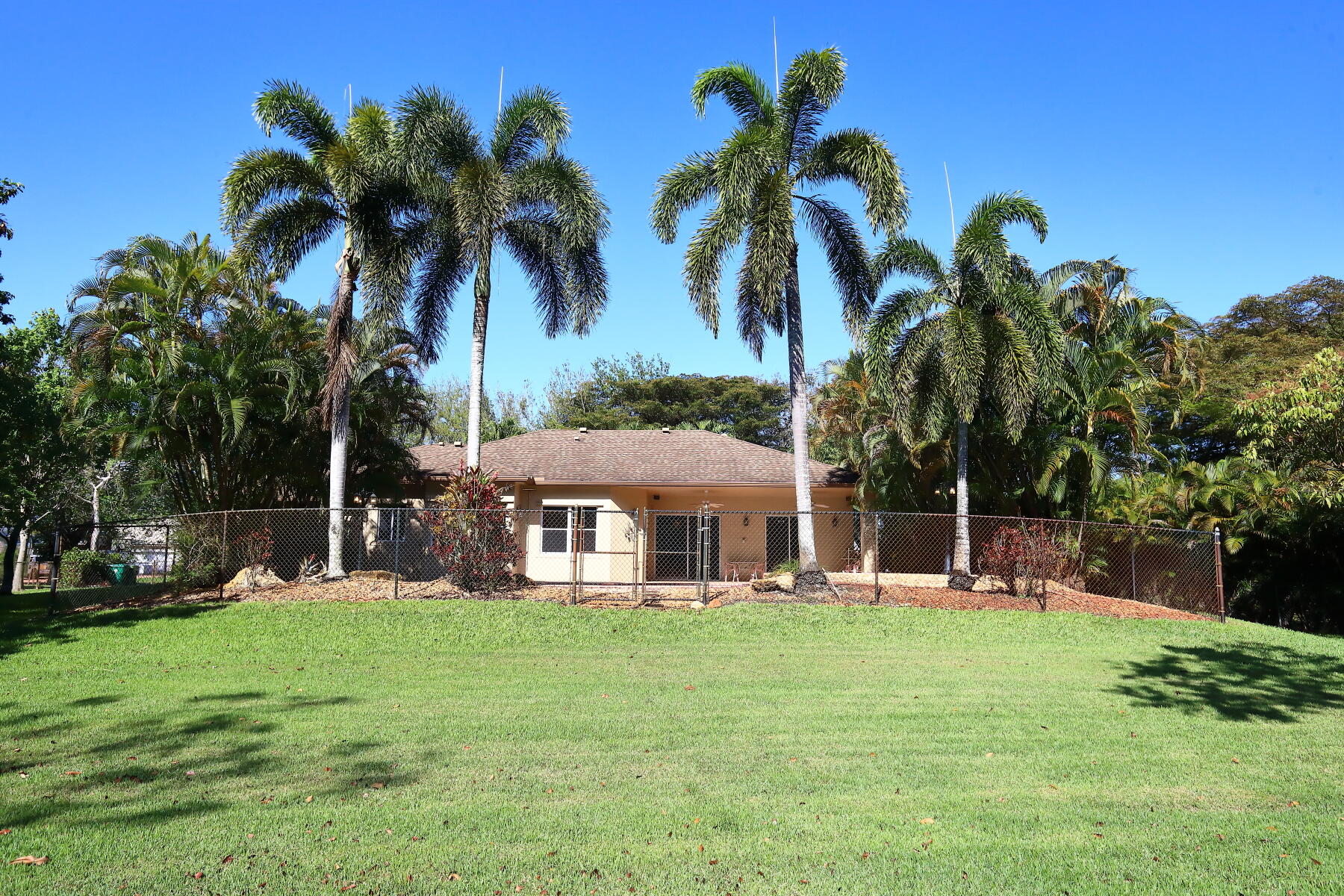 SELIGMAN-KIA ACRES - Residential