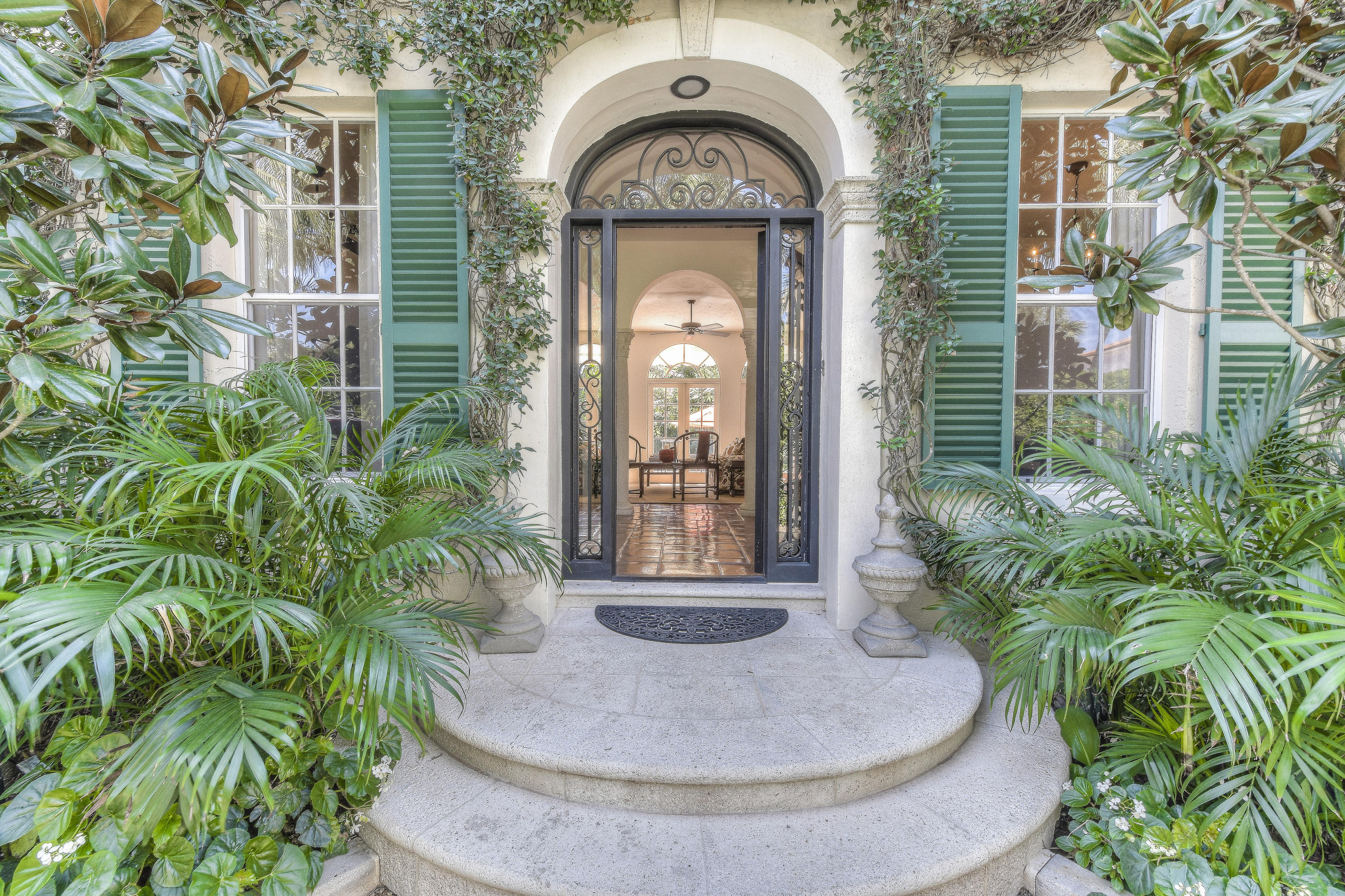 EL ENCANTO - Residential