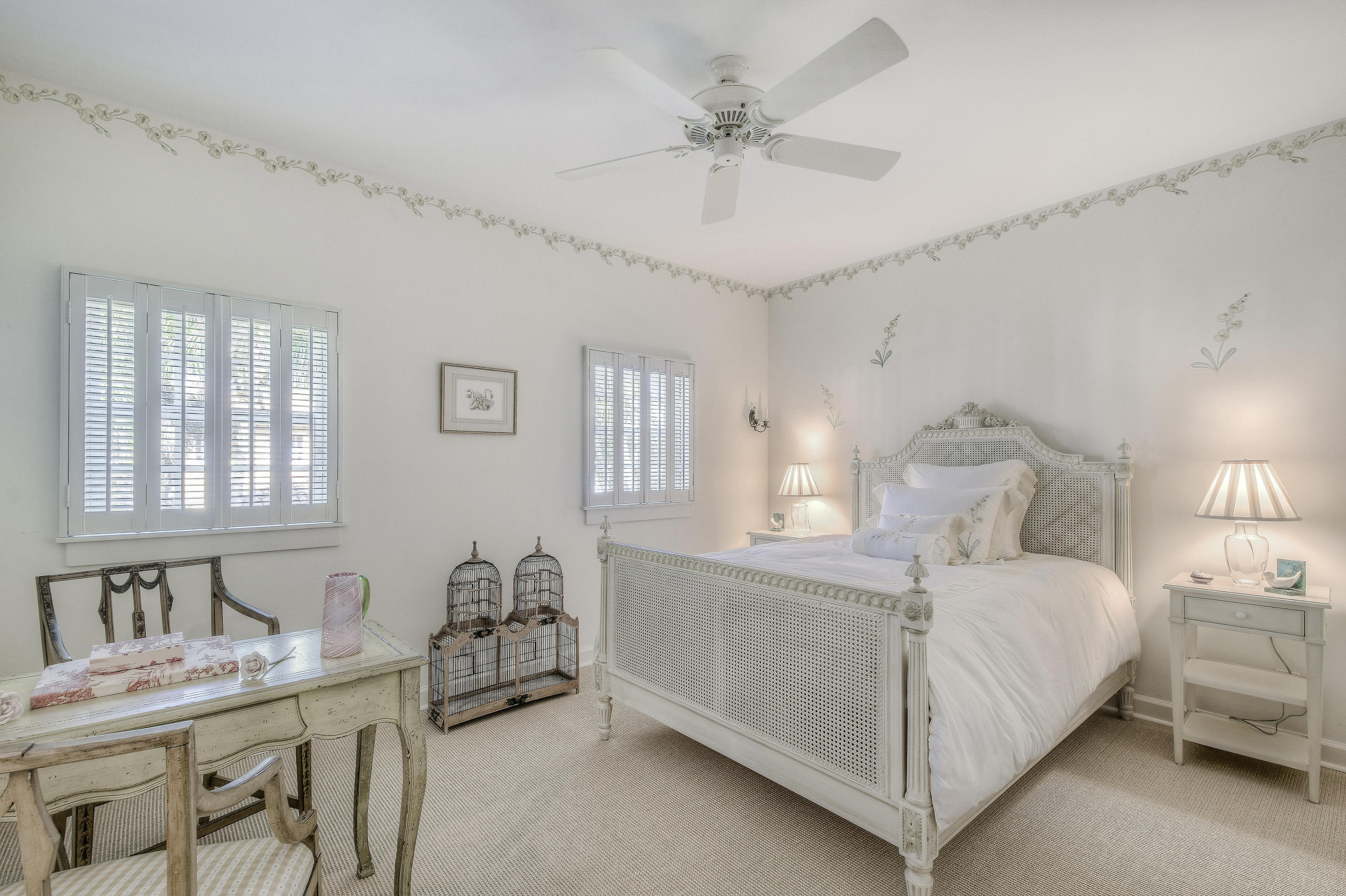 EL ENCANTO - Residential