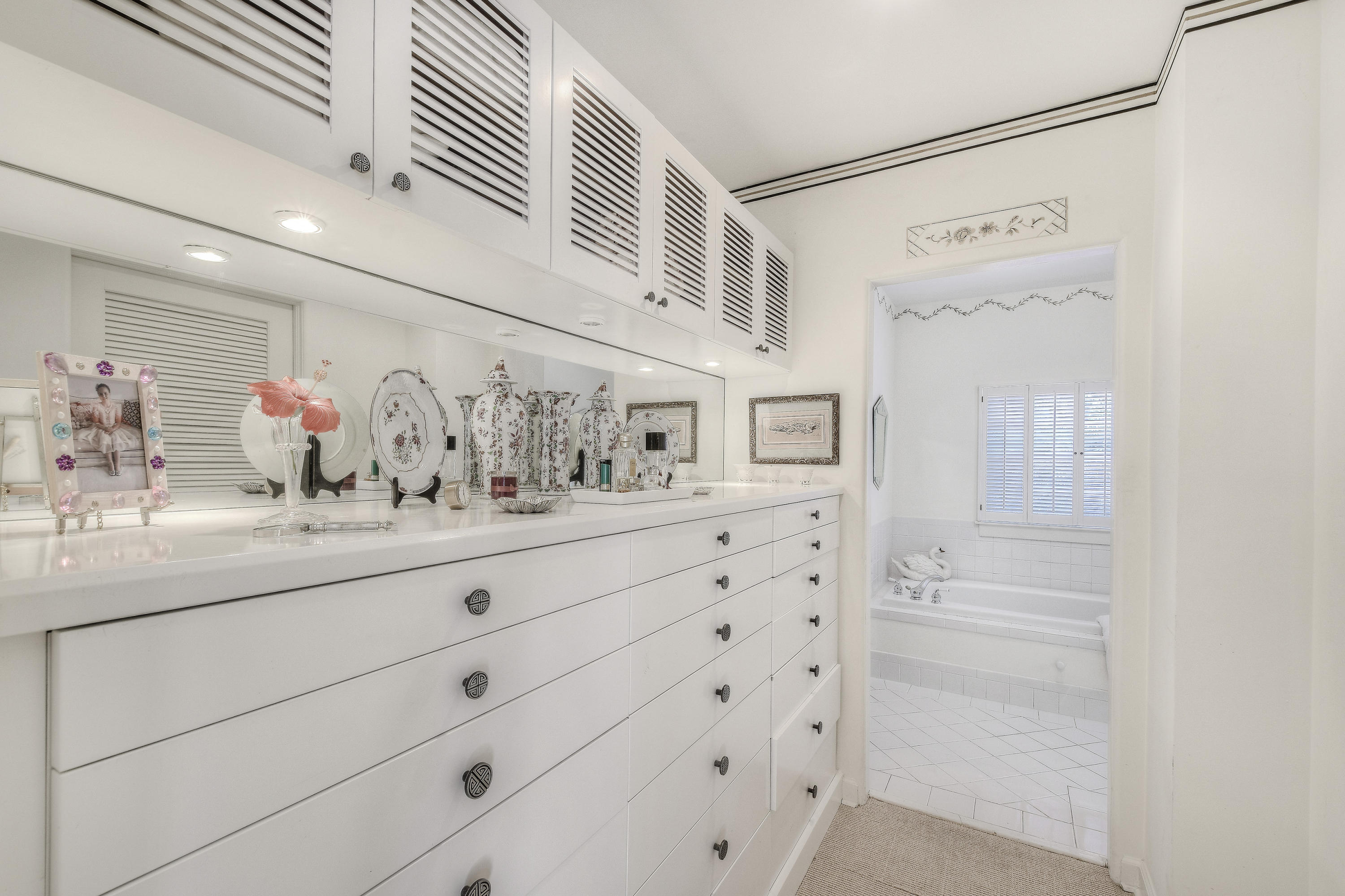 EL ENCANTO - Residential