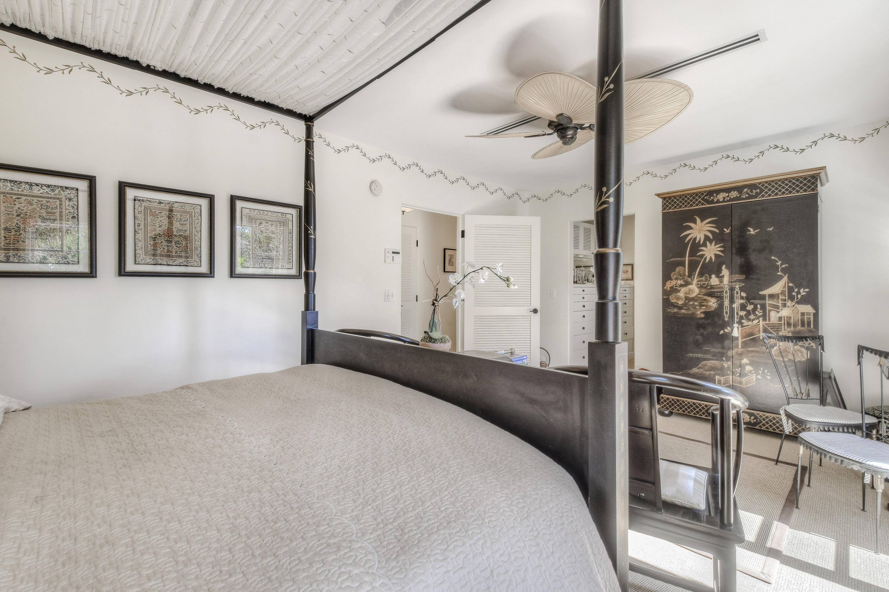 EL ENCANTO - Residential