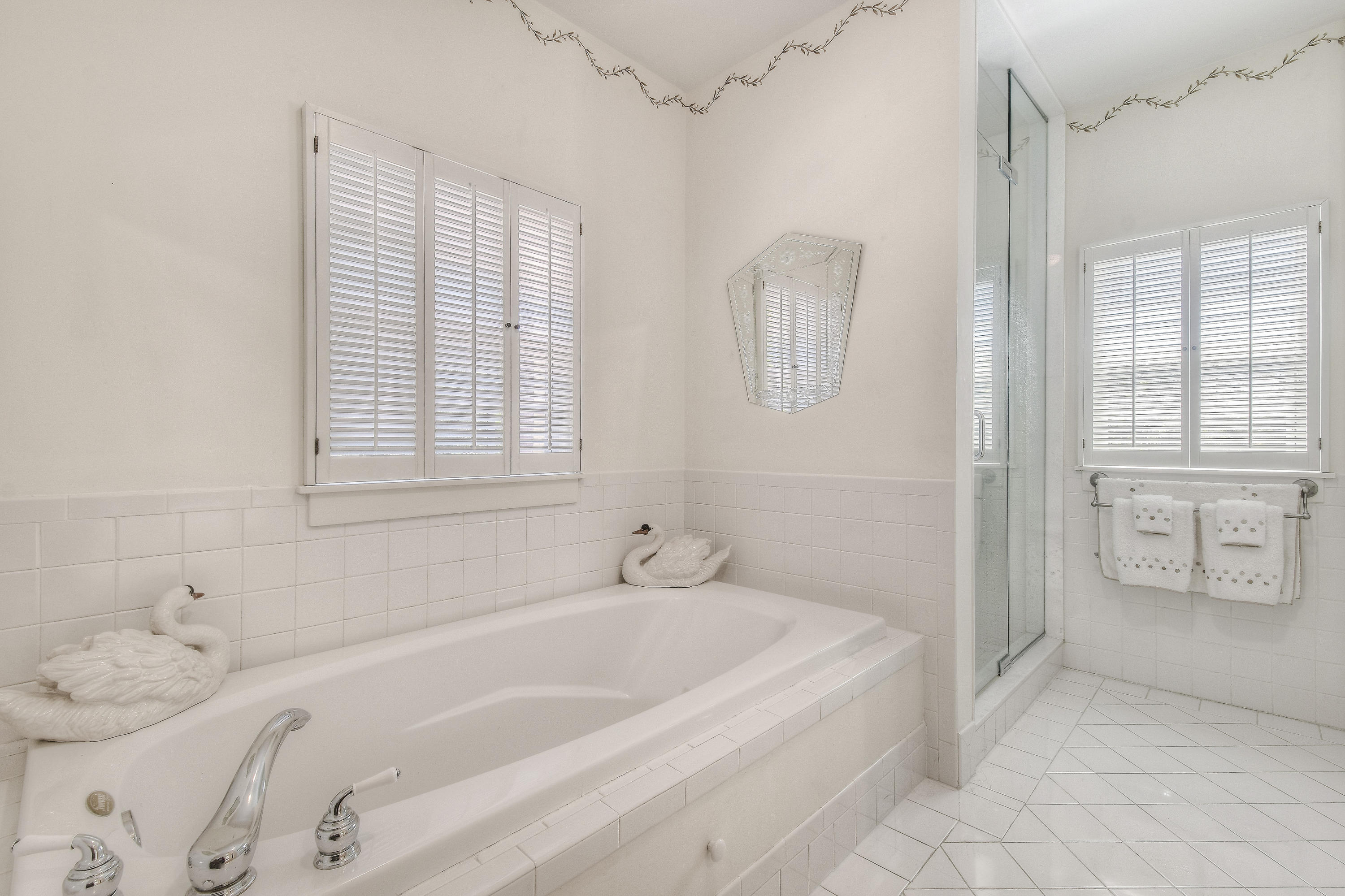 EL ENCANTO - Residential