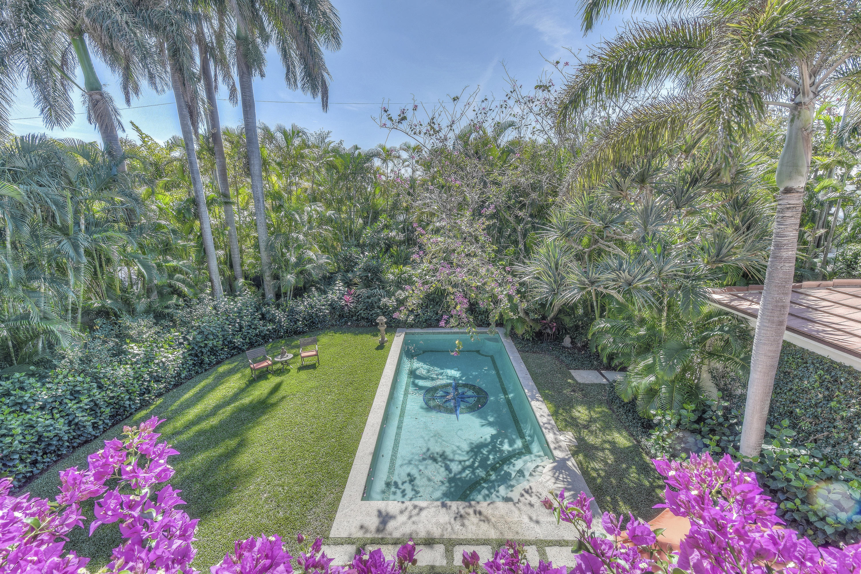 EL ENCANTO - Residential